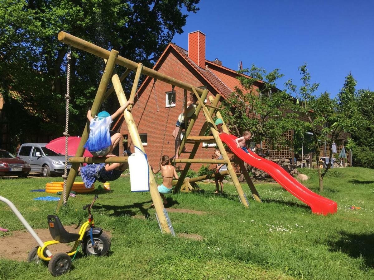 Ferienpension Lindenhof - Ferienwohnungen In Der Lueneburger Heide Marxen am Berge Exterior foto