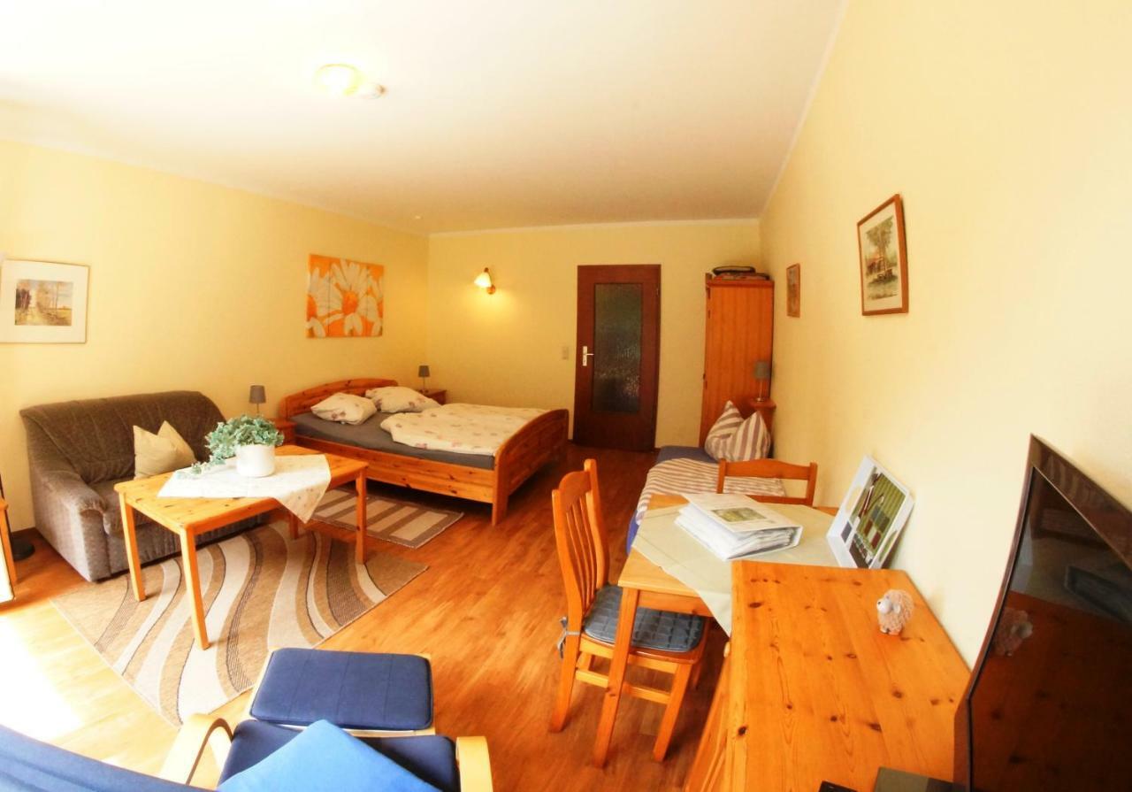 Ferienpension Lindenhof - Ferienwohnungen In Der Lueneburger Heide Marxen am Berge Exterior foto