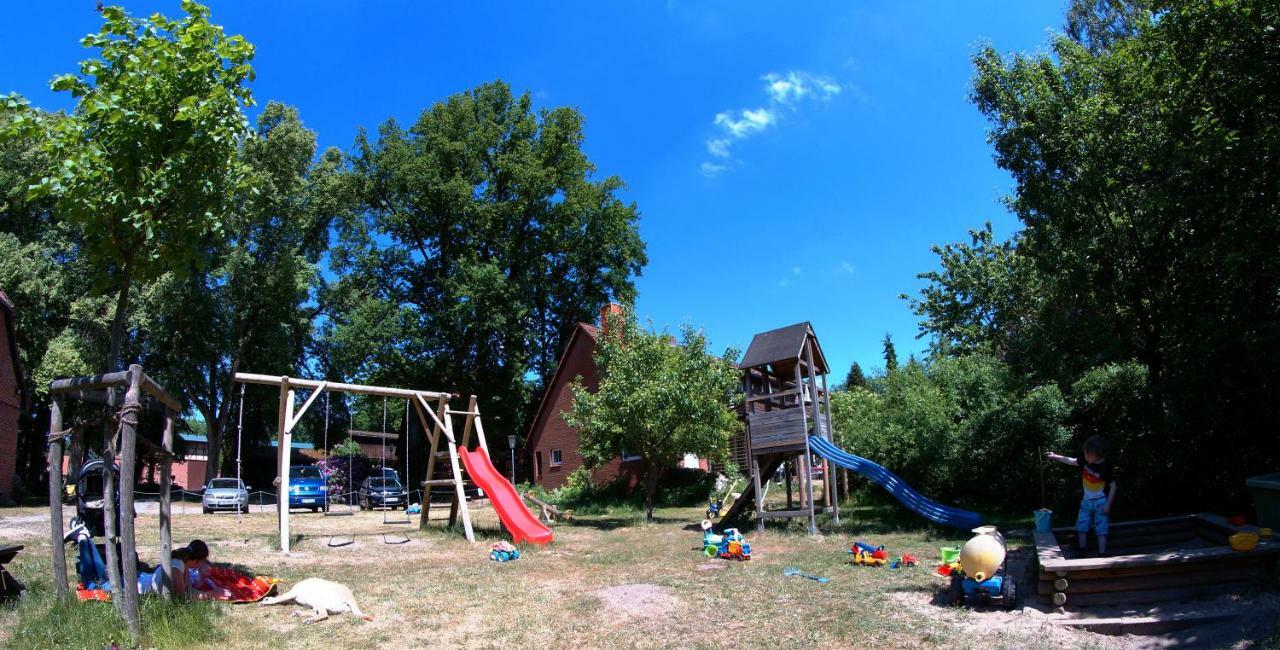 Ferienpension Lindenhof - Ferienwohnungen In Der Lueneburger Heide Marxen am Berge Exterior foto